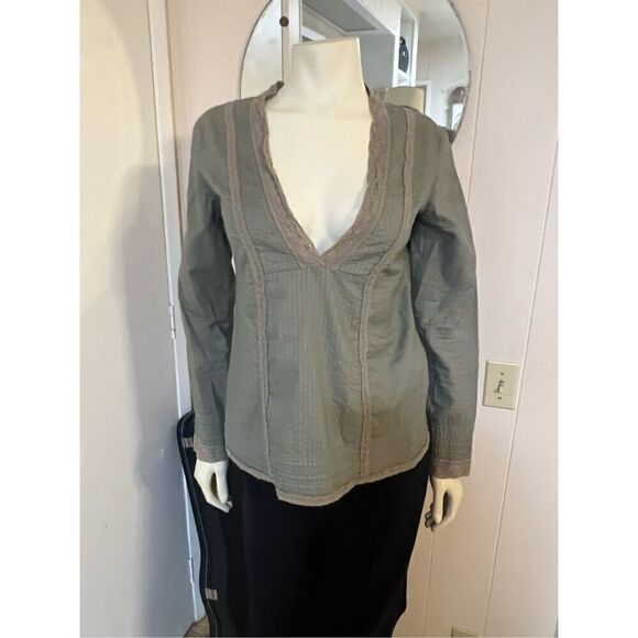 Free People Womens 10 Pullover Top Green Lace Trim Plunge Neckline Long Sleeve - Picture 1 of 8